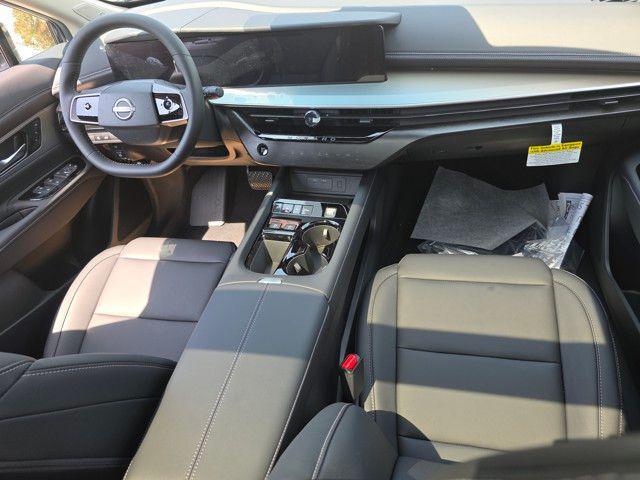 Photo of 2025 Deep Ocean Blue Pearl/Super Black Nissan Murano