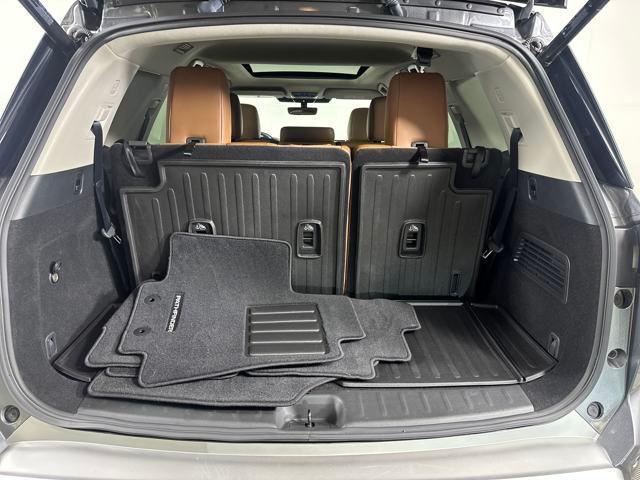 Photo of 2023 Gun Metallic Nissan Pathfinder