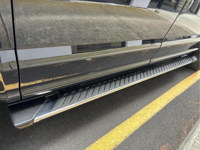 Photo of 2018 Shadow Black Ford F-150