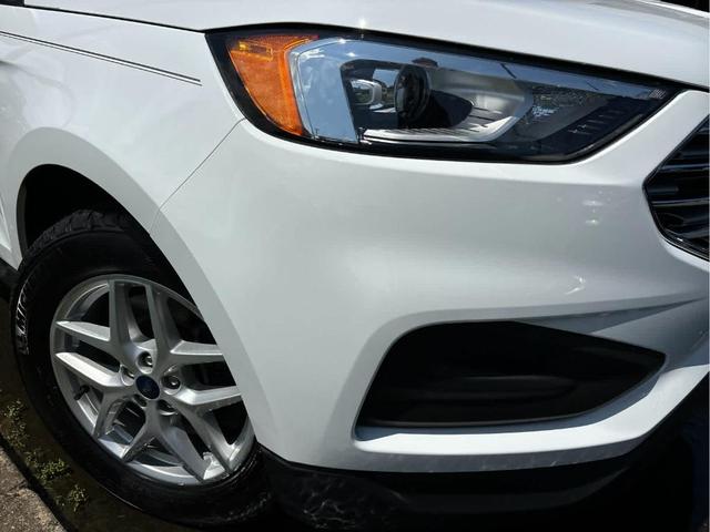 Photo of 2022 Oxford White Ford Edge
