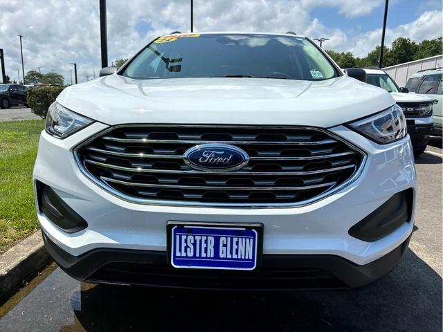 Photo of 2022 Oxford White Ford Edge