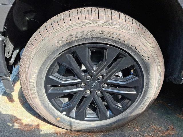 Photo of 2025 Carbonized Gray Metallic Ford F-150