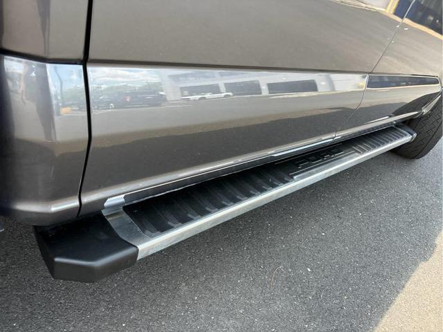 Photo of 2022 Carbonized Gray Metallic Ford F-150