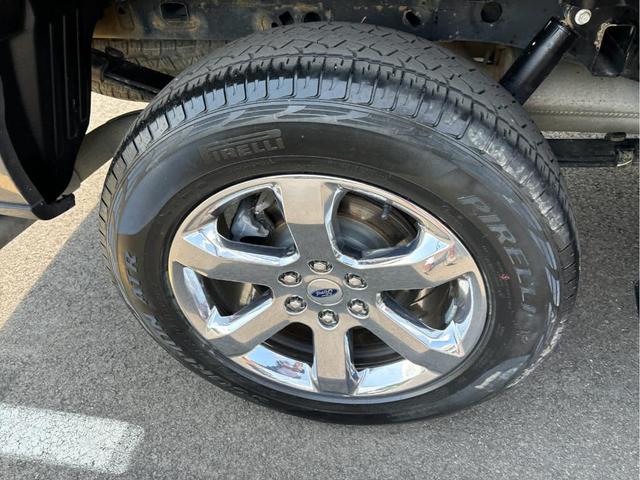 Photo of 2022 Carbonized Gray Metallic Ford F-150