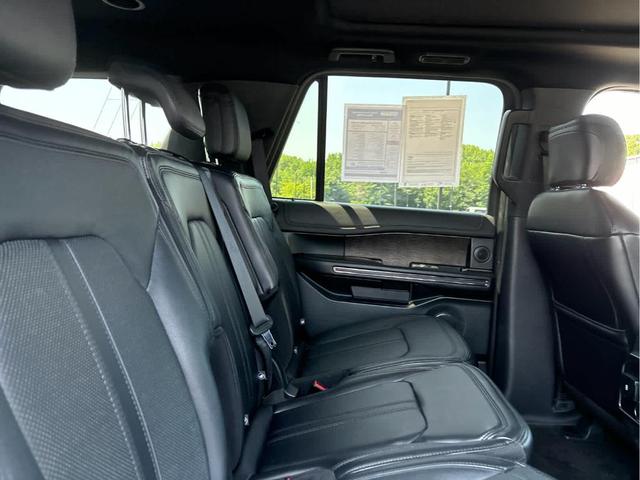 Photo of 2019 Agate Black Metallic Ford Expedition