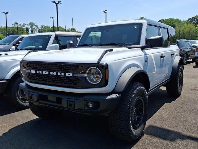 Photo of 2025 Oxford White Ford Bronco