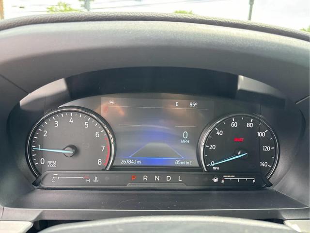 Photo of 2022 Star White Ford Explorer