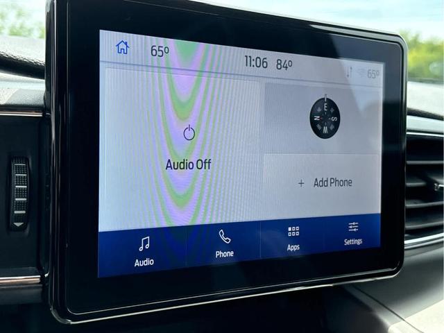 Photo of 2022 Star White Ford Explorer