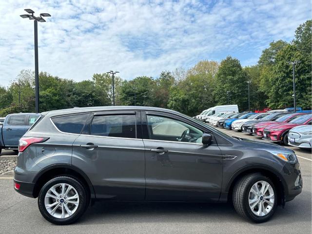 Photo of 2017 Magnetic Metallic Ford Escape