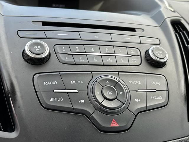 Photo of 2017 Magnetic Metallic Ford Escape