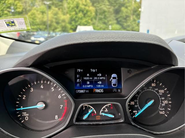 Photo of 2017 Magnetic Metallic Ford Escape