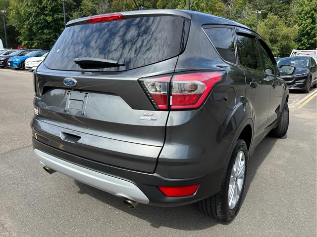 Photo of 2017 Magnetic Metallic Ford Escape