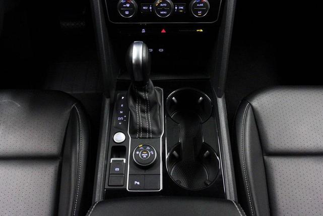 Photo of 2022 Pyrite Silver Metallic Volkswagen Atlas