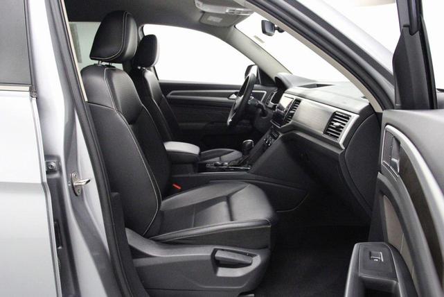 Photo of 2022 Pyrite Silver Metallic Volkswagen Atlas