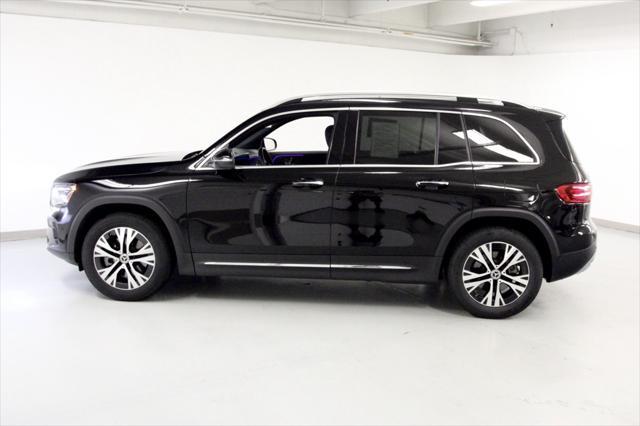 Photo of 2024 Black Mercedes-Benz GLB 250
