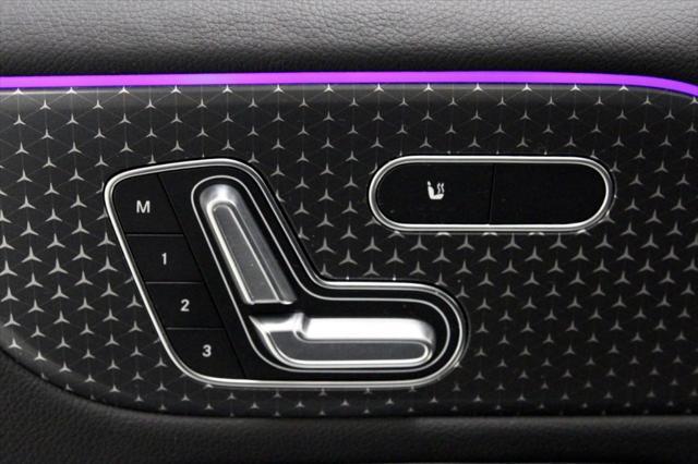 Photo of 2024 Black Mercedes-Benz GLB 250