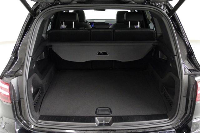 Photo of 2024 Black Mercedes-Benz GLB 250