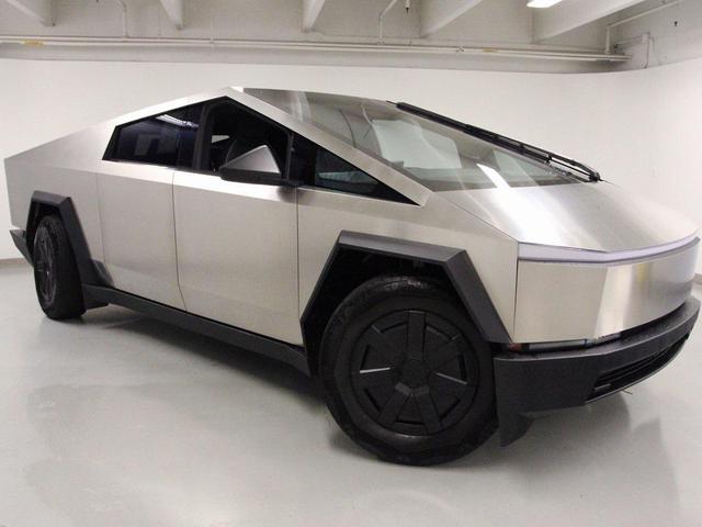 Photo of 2024 Stainless Steel Tesla Cybertruck