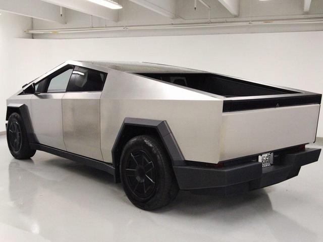 Photo of 2024 Stainless Steel Tesla Cybertruck