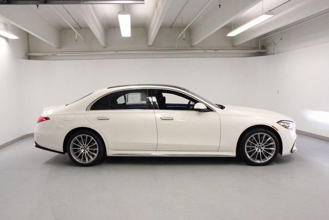 Photo of 2023 Diamond Mercedes-Benz S-Class