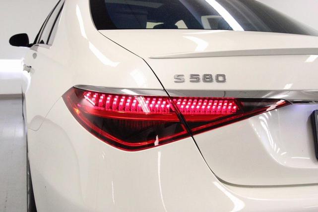 Photo of 2023 Diamond Mercedes-Benz S-Class