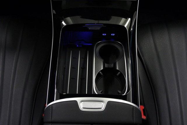 Photo of 2023 Diamond Mercedes-Benz S-Class
