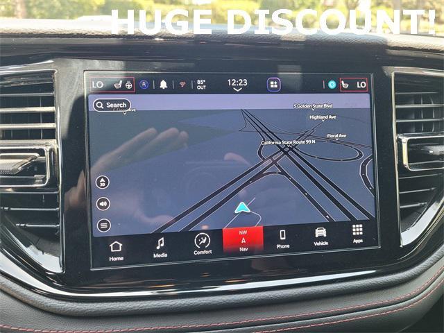 Photo of 2021 DB Black Clearcoat Dodge Durango
