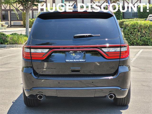 Photo of 2021 DB Black Clearcoat Dodge Durango