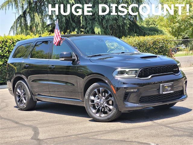 Photo of 2021 DB Black Clearcoat Dodge Durango