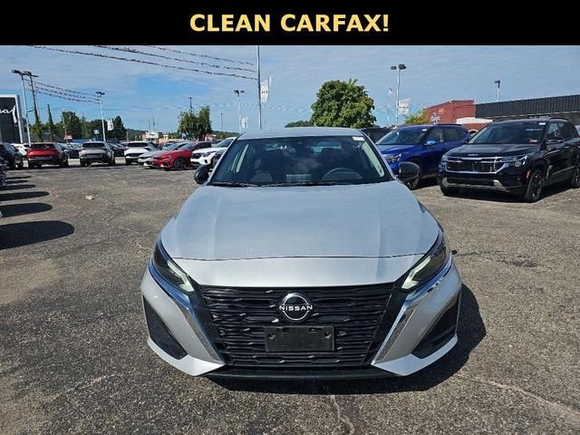 Photo of 2024 Brilliant Silver Metallic Nissan Altima