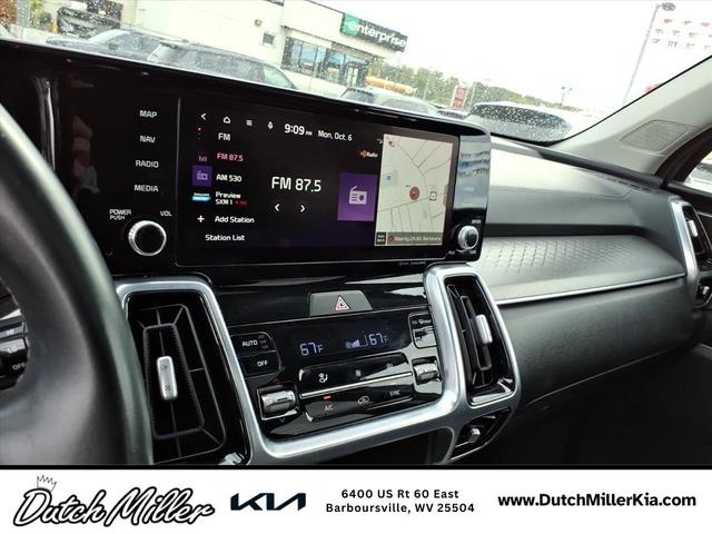Photo of 2022 Wolf Gray Kia Sorento