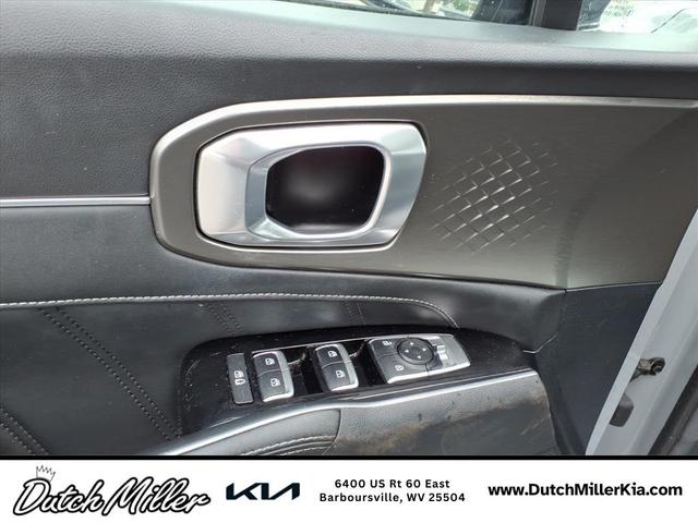 Photo of 2022 Wolf Gray Kia Sorento
