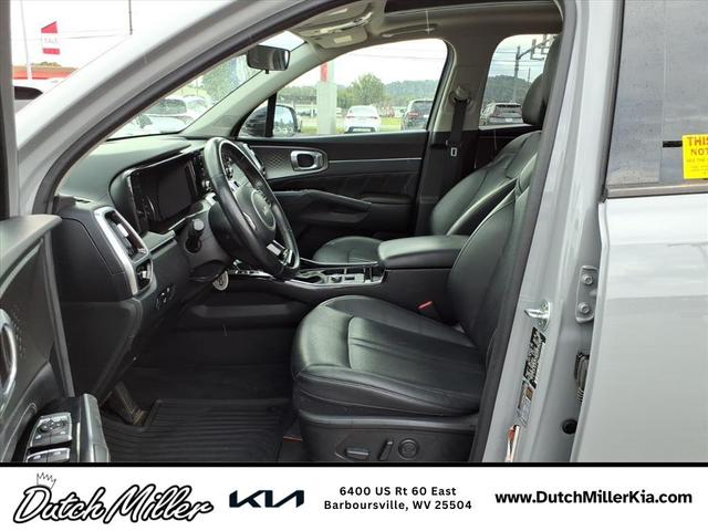 Photo of 2022 Wolf Gray Kia Sorento