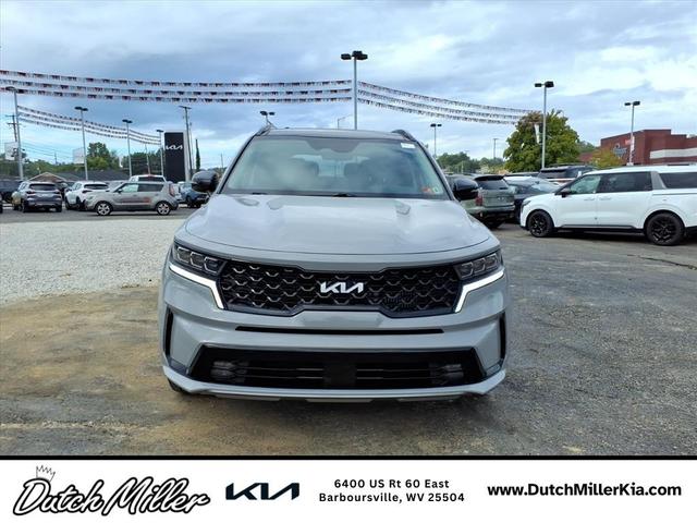 Photo of 2022 Wolf Gray Kia Sorento