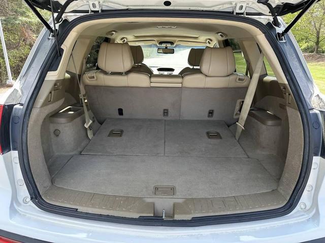 Photo of 2012 Aspen White Pearl II Acura MDX
