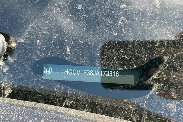 Photo of 2018 Crystal Black Pearl Honda Accord