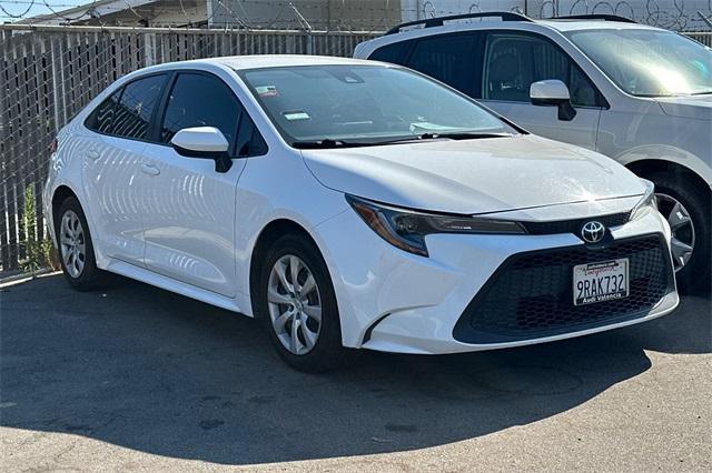 Photo of 2022 White Toyota Corolla