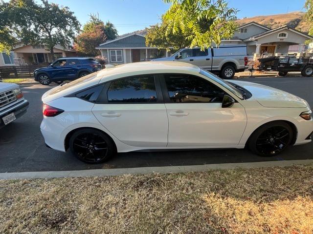 Photo of 2022 Platinum Honda Civic
