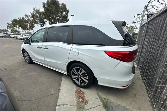 Photo of 2023 Platinum White Pearl Honda Odyssey