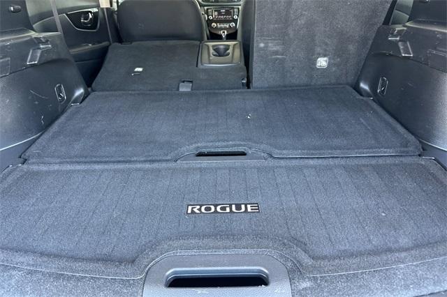 Photo of 2019 Gun Metallic Nissan Rogue