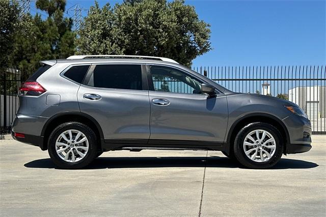 Photo of 2019 Gun Metallic Nissan Rogue