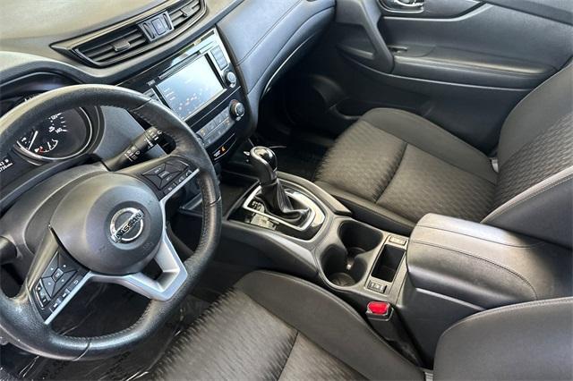 Photo of 2019 Gun Metallic Nissan Rogue