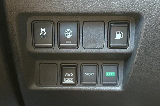 Photo of 2019 Gun Metallic Nissan Rogue
