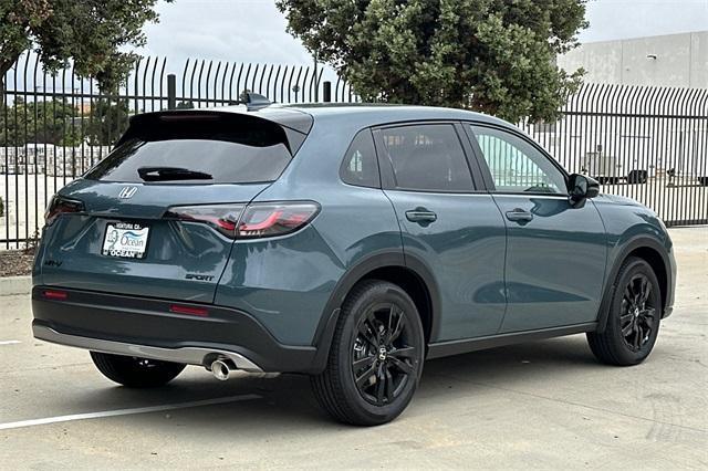 Photo of 2026 Pearl Honda HR-V