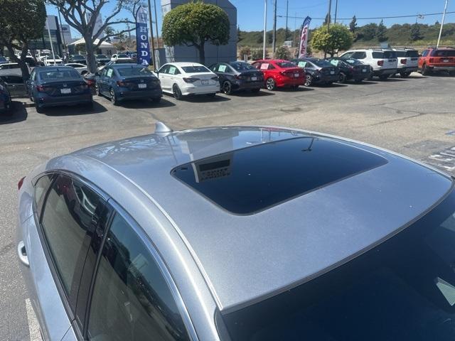 Photo of 2019 Silver Honda Accord Hybrid