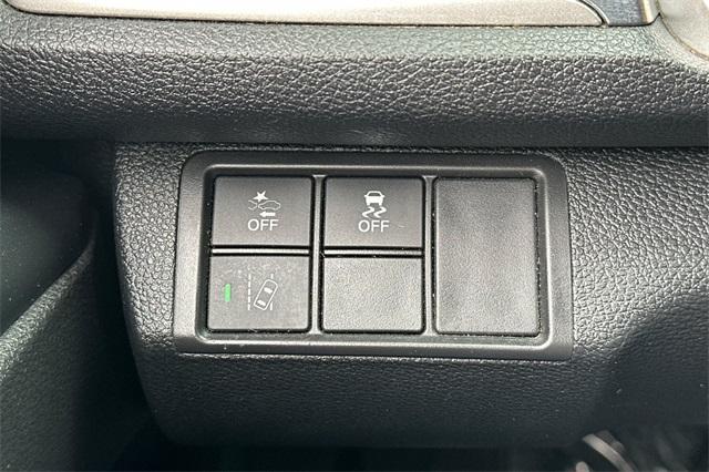Photo of 2017 White Honda Civic