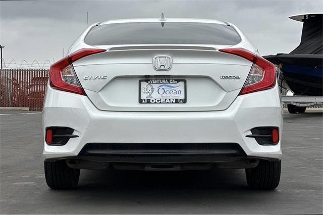 Photo of 2017 White Honda Civic