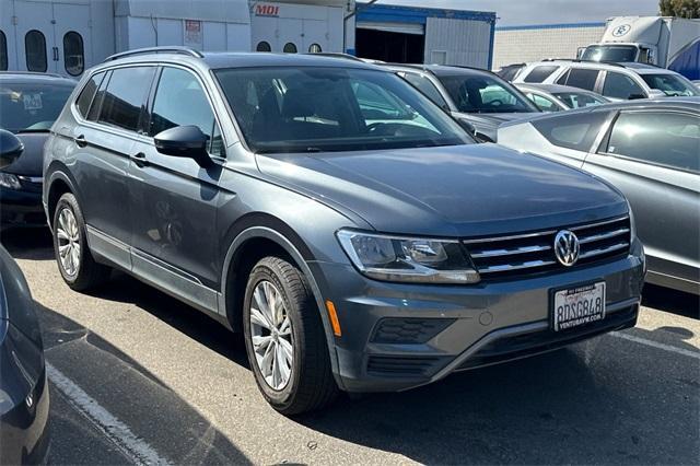 Photo of 2018 Platinum Gray Metallic Volkswagen Tiguan