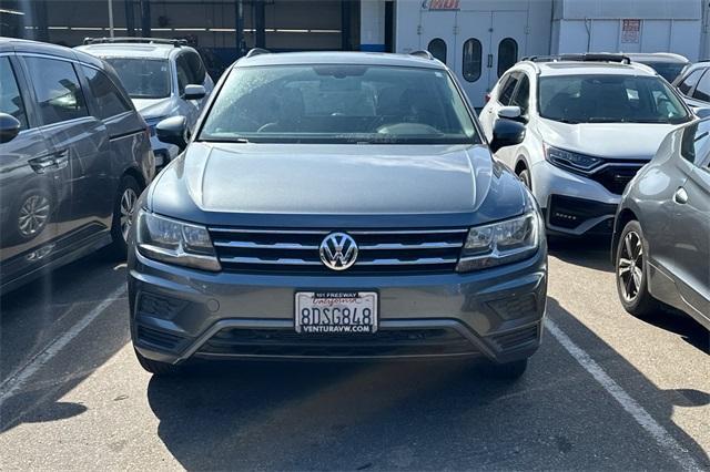 Photo of 2018 Platinum Gray Metallic Volkswagen Tiguan