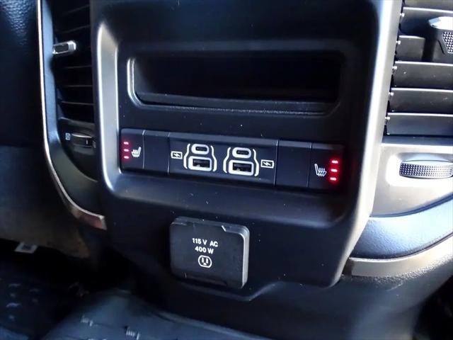 Photo of 2023 Diamond Black Crystal Pearlcoat RAM 2500
